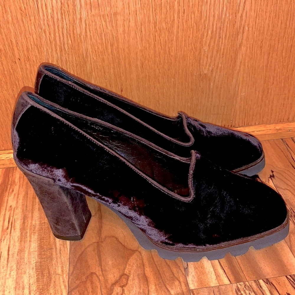 Donald J. Pliner Italy 8-1/2 brown crushed velvet pumps suede wrapped heels EUC